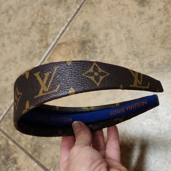 Louis Vuitton 1.6" designer headband - Picture 3 of 4